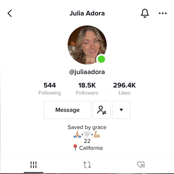 Welcome to Adora’s Closet! 💗 - Picture 7 of 7